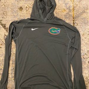 Nike Florida Gators pull on. Size large.